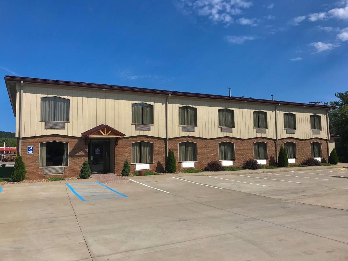 Mccoy'S Inn Ripley Exterior photo